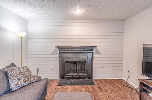 3409 Framingham Dr, Lithonia GA  30038-2625 exterior