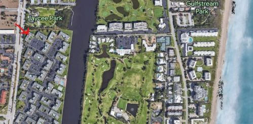 23 Colonial Club Dr, Boynton Beach FL 33435-8387 exterior