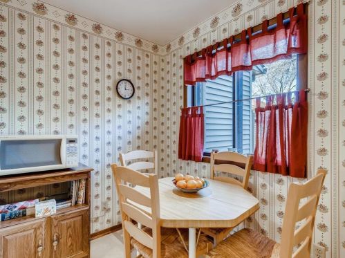 199 Bridlewood Dr, Saint Paul MN 55119-4669 exterior