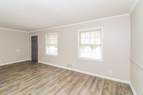 5240 Longmeadow Ln, Atlanta GA  30349-3124 exterior