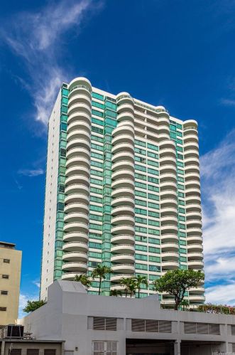 1341 Kapiolani Blvd, Honolulu HI  96814-4530 exterior