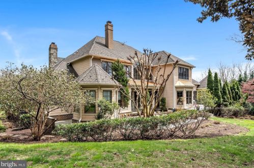 11300 Glen Rd, Rockville MD 20854-1849 exterior