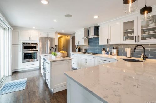 10 Carleton Ave, Briarcliff NY 10510-1723 exterior