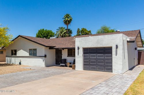 3018 Earll Dr, Phoenix AZ  85016-7530 exterior