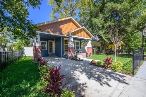 215 Emily St, Tampa, FL 33603-5722