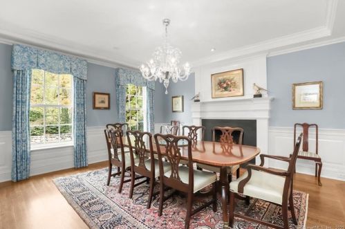 33 Hl Rd, Greenwich CT 06830-4043 exterior