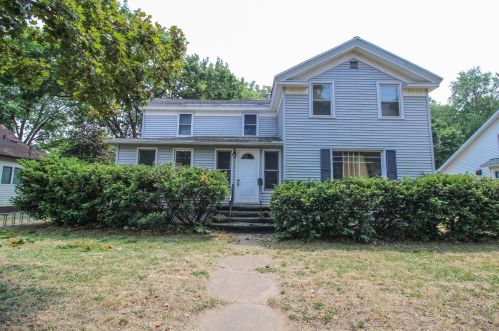 227 2nd Ave, Three Rivers, MI 49093-1639