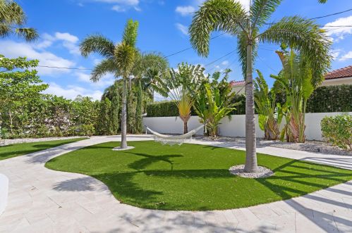 1050 5th Ave, Boca Raton, FL 33432-2516