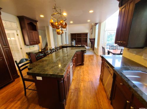 11902 Autumn Rdg Dr, Sandy UT 84092-7342 exterior