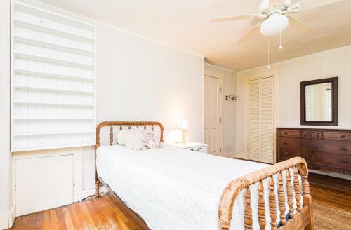 374 Washington St, Dover NH 03820-3635 exterior