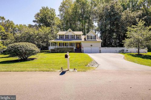 60 Radcliffe Dr, Huntingtown MD 20639-8701 exterior