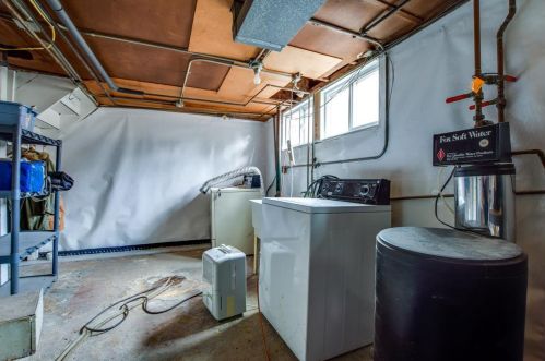 2910 Milwaukee St, Madison WI 53704-5126 exterior