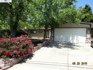 4349 Pembroke Dr, Concord, CA 94521-3404
