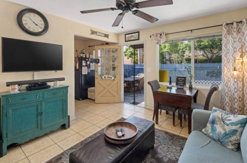 2025 Garnet Ave, San Diego CA 92109-3525 exterior