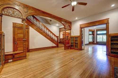 4942 Ellis Ave, Chicago IL 60615-5076 exterior