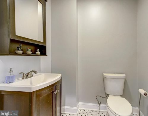 4721 Hazel Ave, Philadelphia PA 19143-2023 exterior