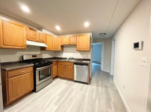 90 Hammond St, Boston, MA