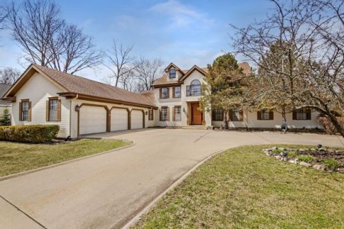 2118 Sunset Ridge Rd, Glenview, IL 60025-1822
