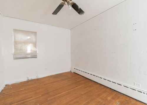 4949 Augusta Blvd, Chicago IL 60651-2850 exterior