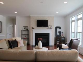 3 Six Mills Ct, Durham NC  27713-6186 exterior