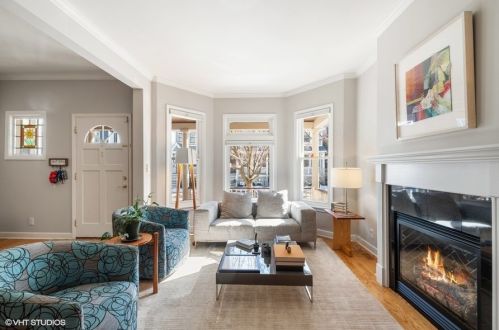 4130 Oakley Ave, Chicago, IL 60609-2222