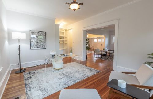 701 Clinton Ave, Dallas, TX 75208-3604