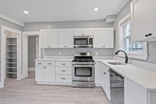 234 Bowen St, Boston MA  02127-2607 exterior