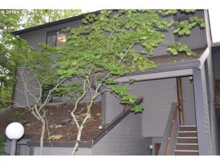 8931 Fairview Pl, Portland OR  97223-4444 exterior