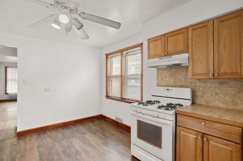 4542 Lamon Ave, Chicago IL 60639-3235 exterior