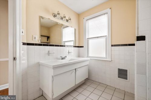 14 Merchant St, Camden NJ 08106-1044 exterior