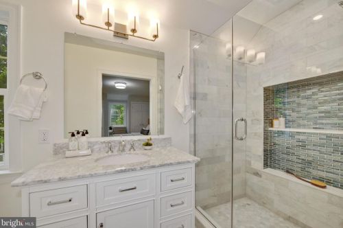 4401 Burlington Pl, Washington DC  20016-4421 exterior