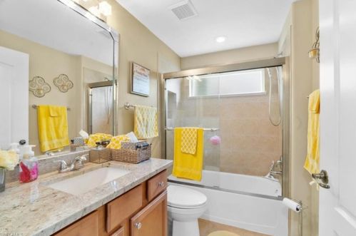 15193 Cortona Way, Naples FL 34120-0672 exterior