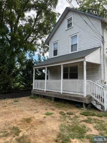 151 Cottrell Rd, Old Bridge, NJ 08857