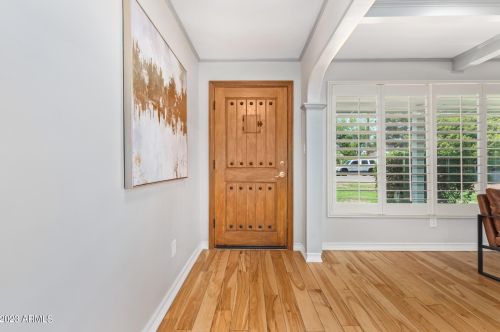 2939 47th Pl, Phoenix, AZ 85018-7707