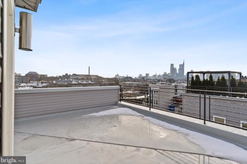 1224 26th St, Philadelphia PA 19121-4602 exterior