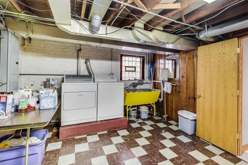 1704 Nordica Ave, Chicago IL 60707-4320 exterior