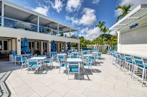 11 Gln Dr, Boynton Beach FL 33436-6207 exterior