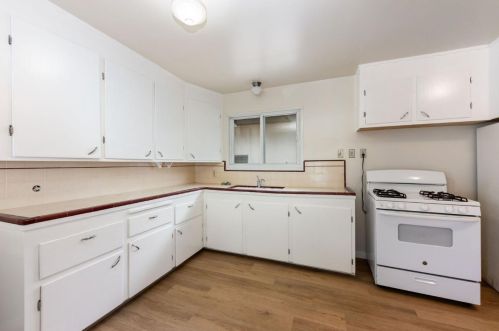 907 Hemlock Ave, Millbrae CA 94030-2042 exterior