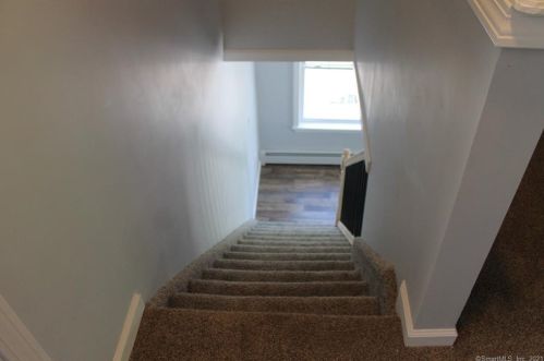 65 High St, Vernon CT 06066-3638 exterior