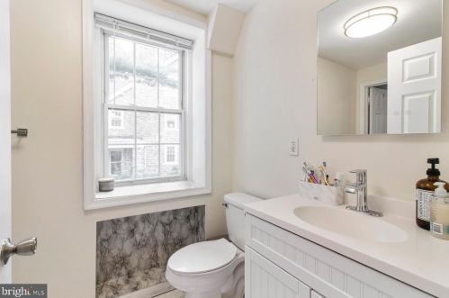 6603 Mccallum St, Philadelphia PA  19119-3122 exterior