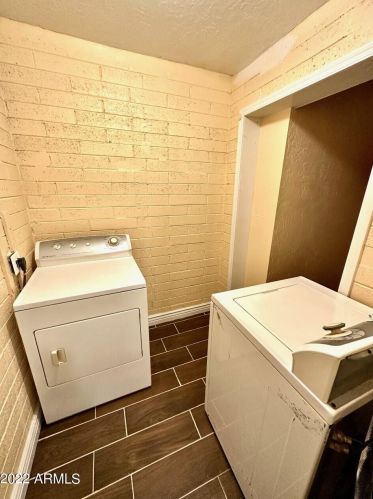 4525 49th Dr, Phoenix AZ  85031-1313 exterior