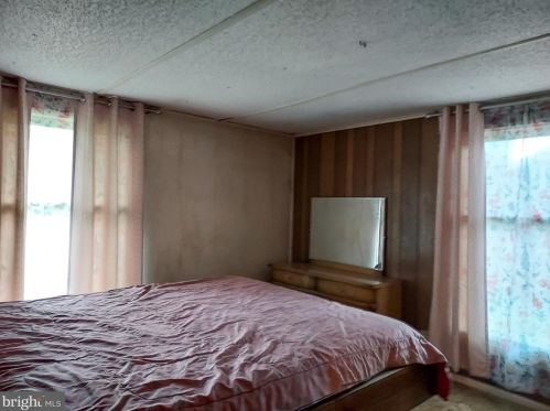 1020 Gettysburg Rd, Littlestown PA 17340-9310 exterior