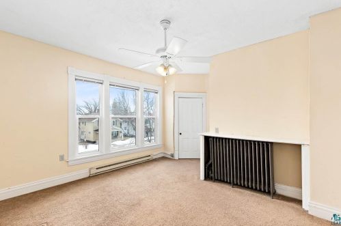 4729 Mcculloch St, Duluth MN 55804-1933 exterior