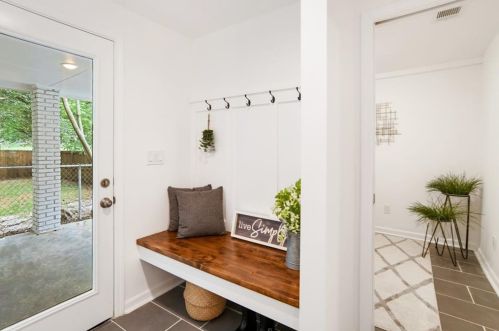 3763 Gloucester Dr, Tucker GA  30084-7204 exterior