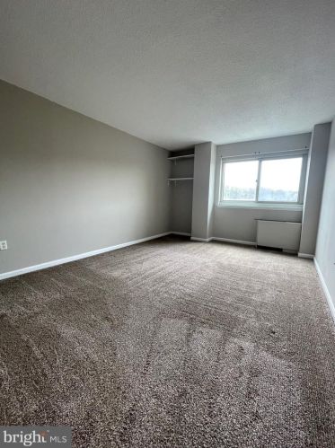 1225 Martha Custis Dr, Alexandria VA 22302-2015 exterior