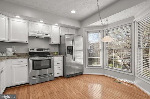 7977 Brightmeadow Ct, Ellicott MD 21043-7937 exterior