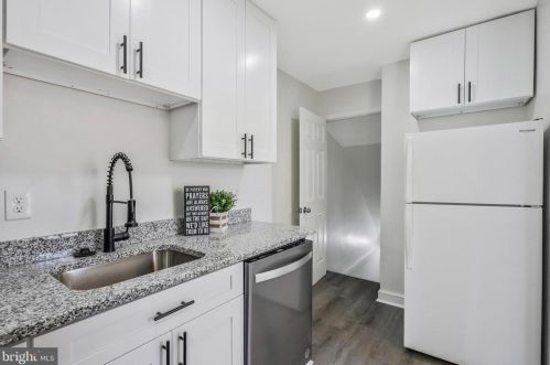 3465 25th St, Washington DC  20020-1903 exterior