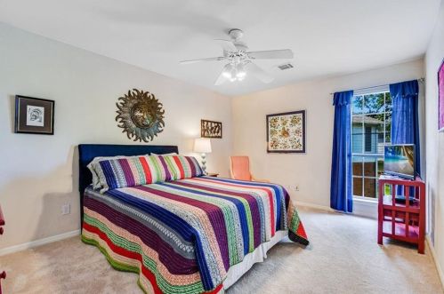 3900 Dominion Cv, Austin TX 78759-7300 exterior