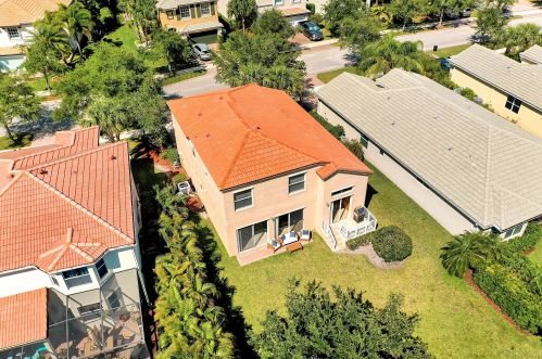 11753 Bennington Cir, Fort Pierce FL  34987-2717 exterior