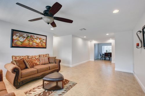 2208 19th Ave, Boynton Beach, FL 33426-6515